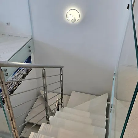 The Blue House, Lovely In The Cote D'azur For 6 People * מנטון