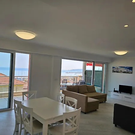 The Blue House, Lovely In The Cote D'azur For 6 People דירה *