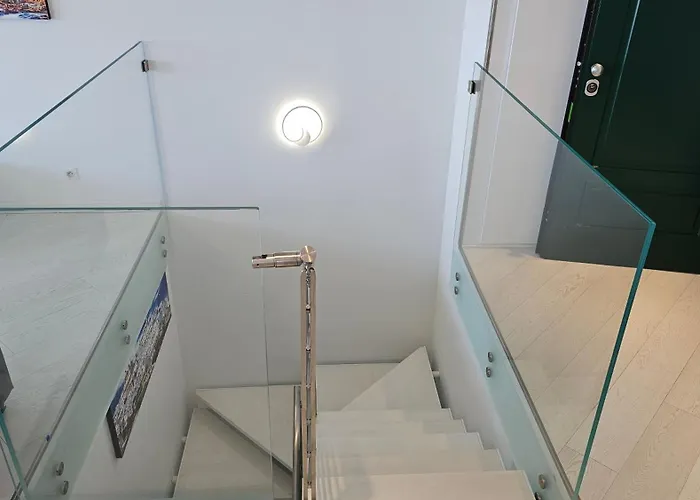 The Blue House, Lovely In The Cote D'azur For 6 People * Menton