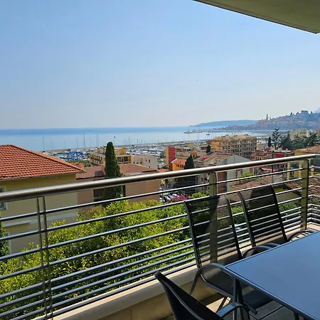 The Blue House, Lovely In The Cote D'azur For 6 People Apartmán