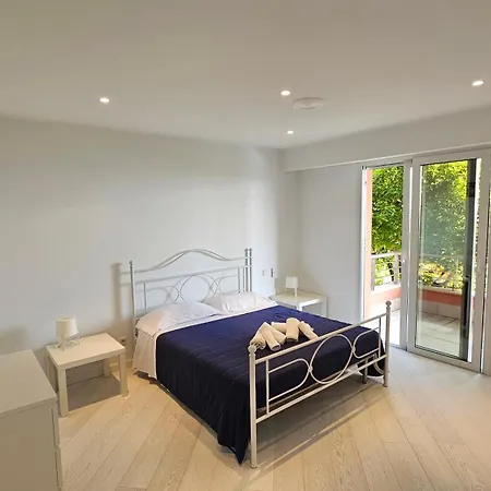 The Blue House, Lovely In The Cote D'azur For 6 People