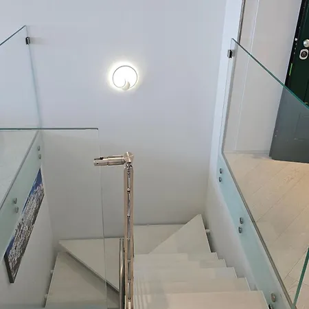 The Blue House, Lovely In The Cote D'azur For 6 People * 멍똥