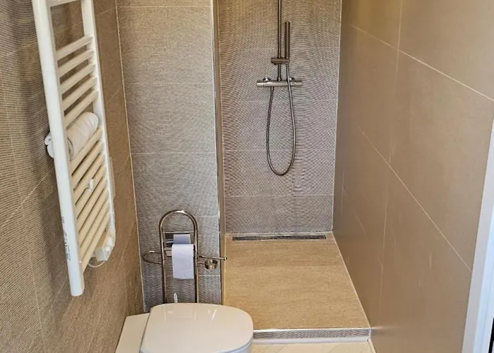 The Blue House, Lovely In The Cote D'azur For 6 People Apartmán